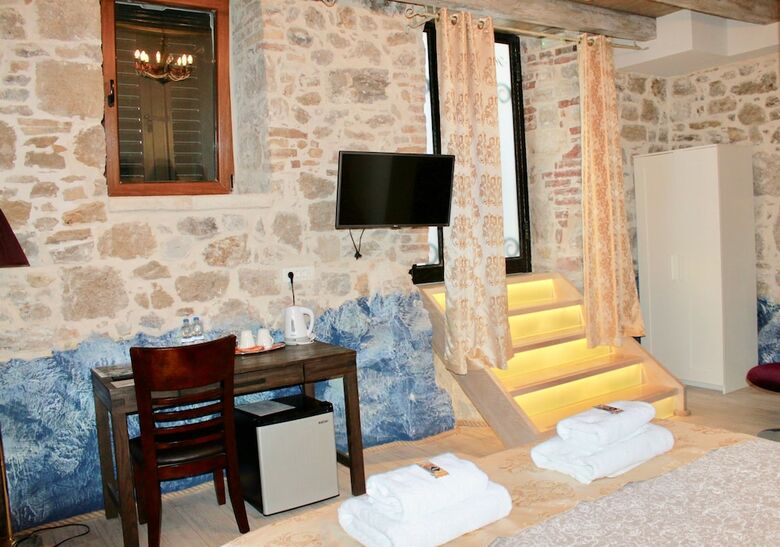 Hotel Heritage Palace Varos