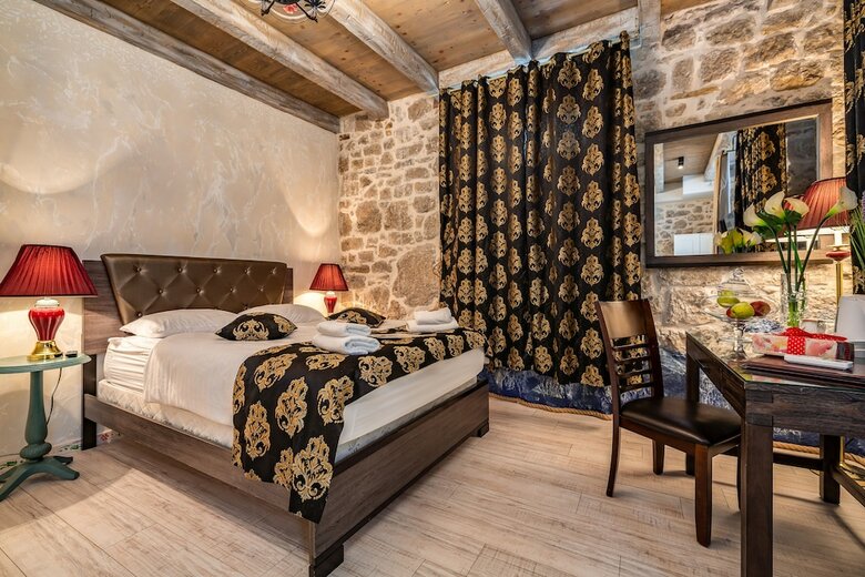Hotel Heritage Palace Varos