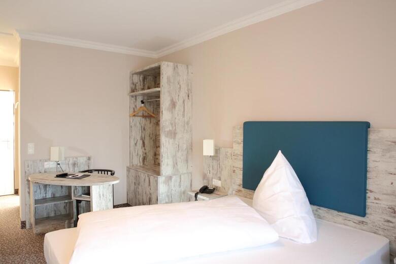 Hotel R�merstadt