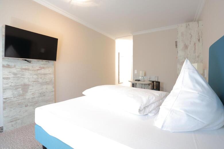 Hotel R�merstadt