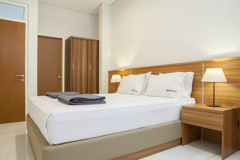 Hotel Reddoorz @ Bukit Dago