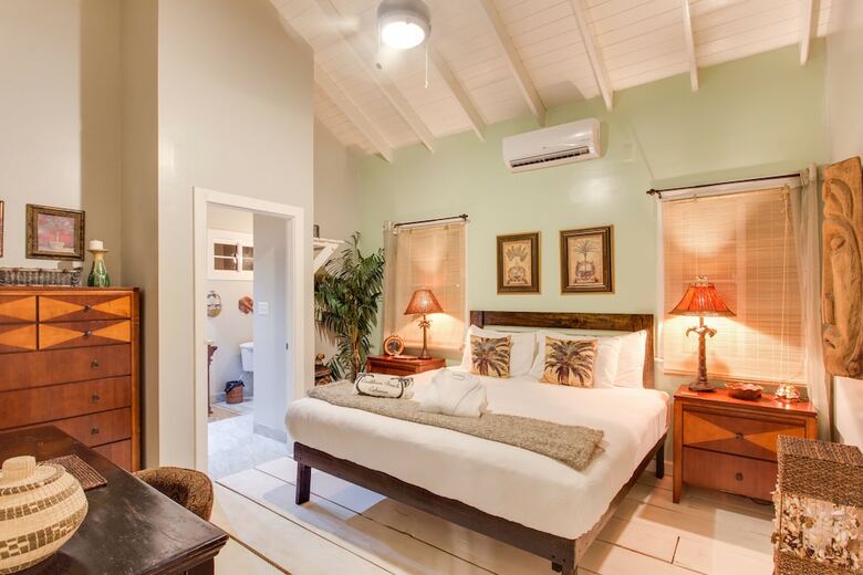 Caribbean Beach Cabanas - A Pur Hotel