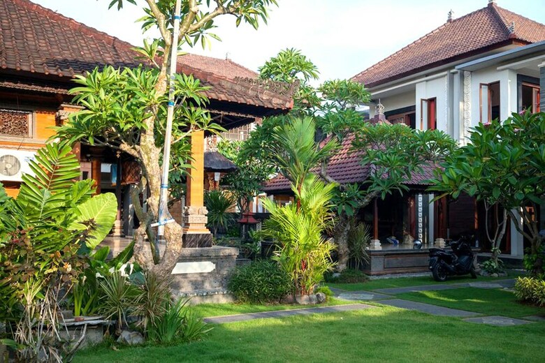 Bed & Breakfast Kubu Munggu Homestay