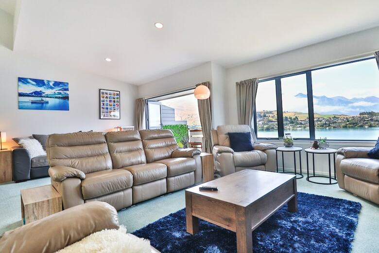 Amazing Queenstown Luxury Apartment