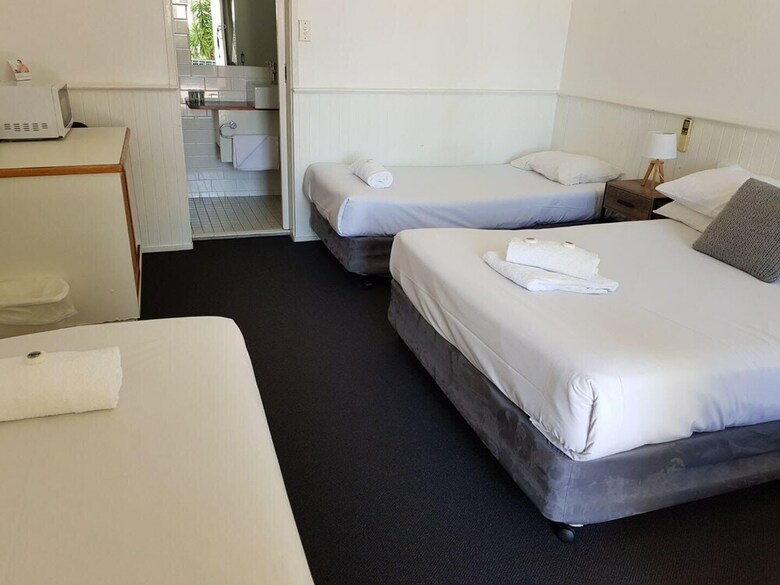 Squid Ink Motel