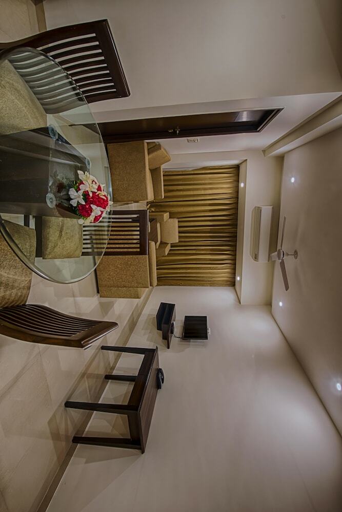 Hotel Sinq Suites
