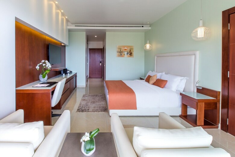 Burj On Bay Hotel