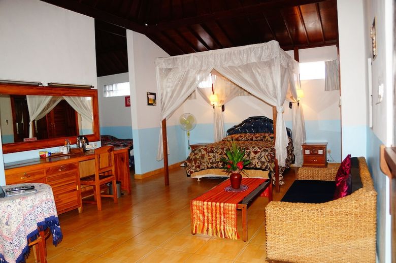 Aahh Bali Bed And Breakfast