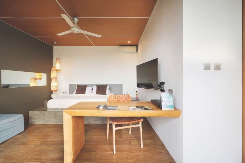 Clio Apartments
