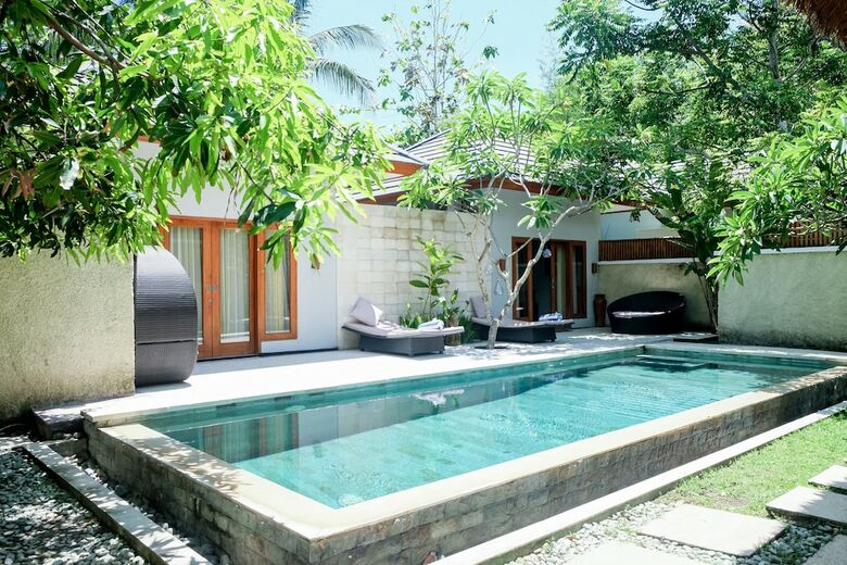 Hotel Villa Bau Nyale