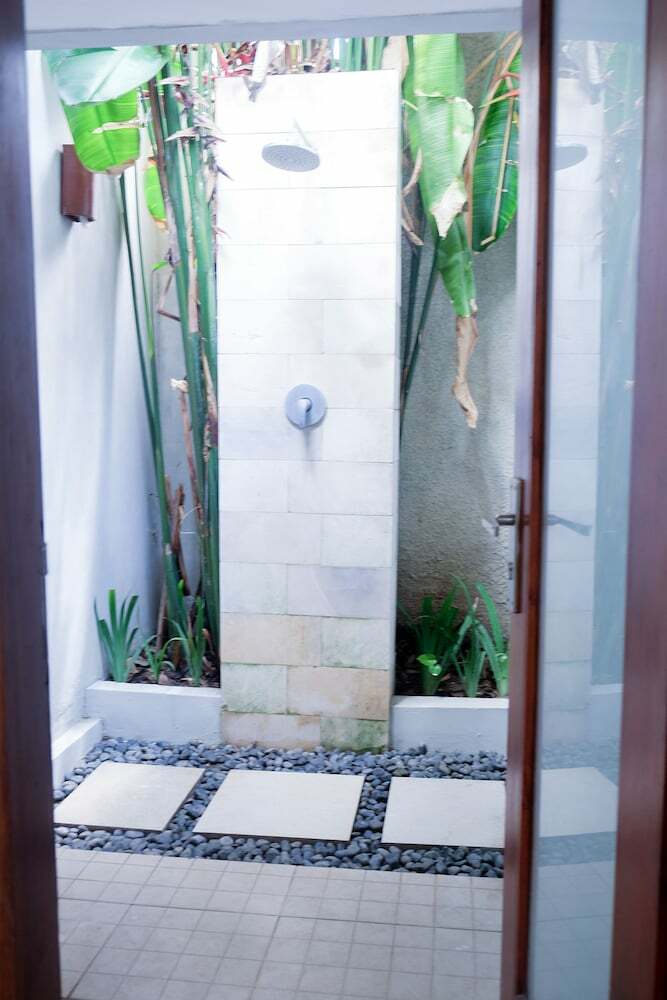 Hotel Villa Bau Nyale