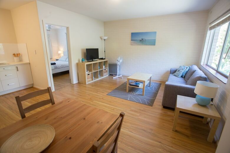 Apartamentos The Blue Door Villa