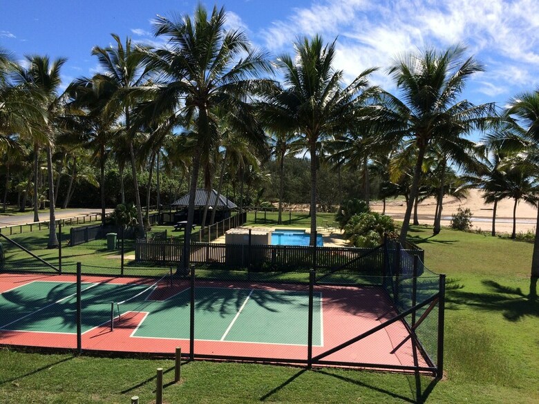Sarina Beach Motel