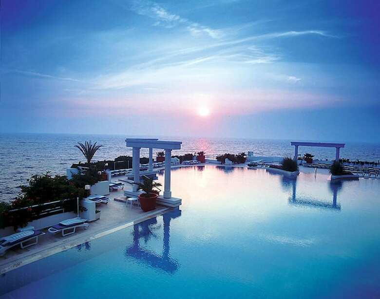 Korumar Deluxe Hotel