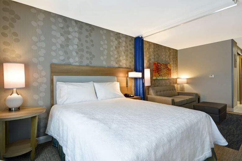 Hotel Home2 Suites By Hilton Jackson Mi