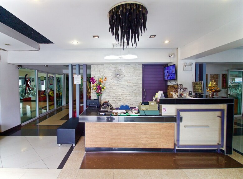 Hotel Latin Garden