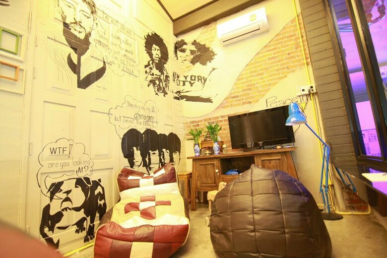 Hostal Sleep Nest Hostel