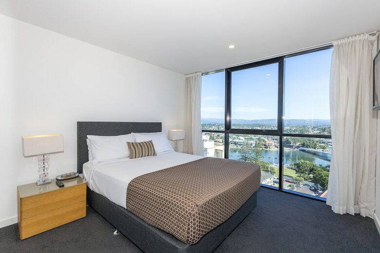 Apartamentos Artique Surfers Paradise