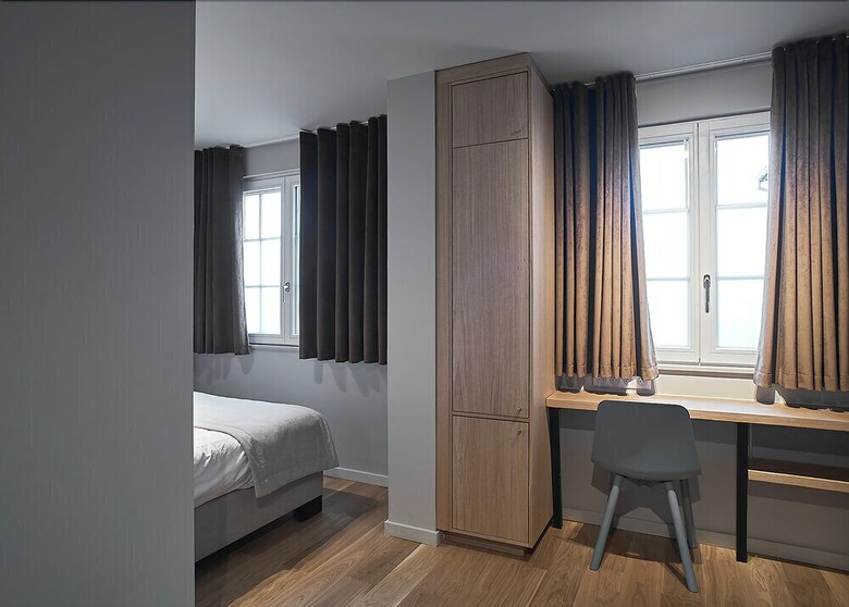Hotel H�tel Aigle D'or