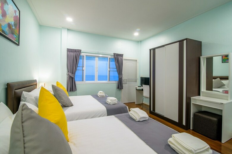 Villa C-shore Private Beachfront House
