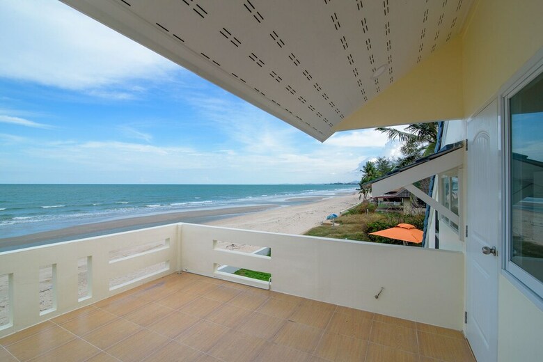 Villa C-shore Private Beachfront House