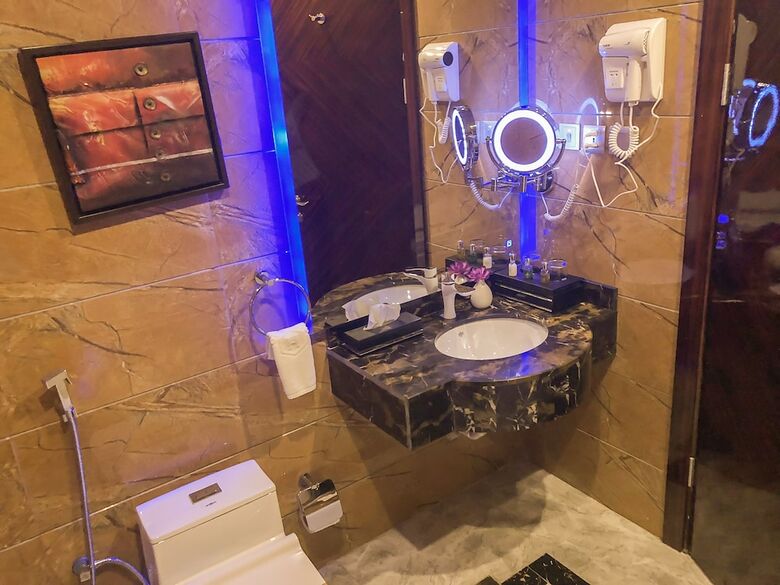 Hotel Holiday Khaleej