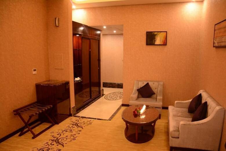 Hotel Holiday Khaleej