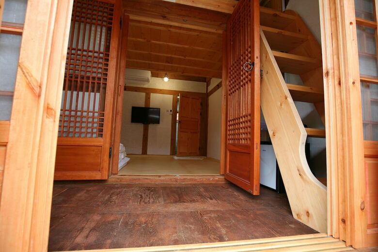 Hotel Gaeunchae II