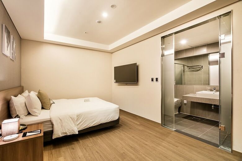 Wd Hotel