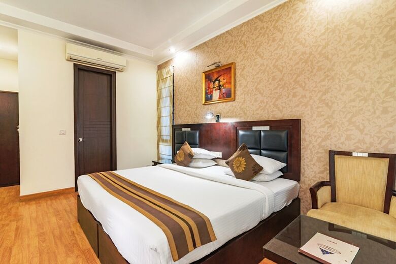 Hotel Royal Residence On Mg Road