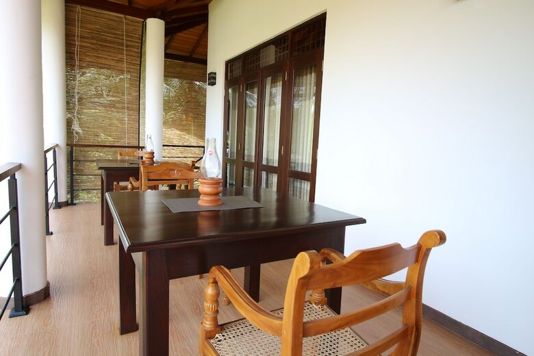 Hotel River Breeze Villa