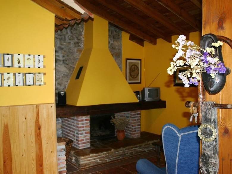 Apartamentos Los Acebos De Pe�a Cabarga