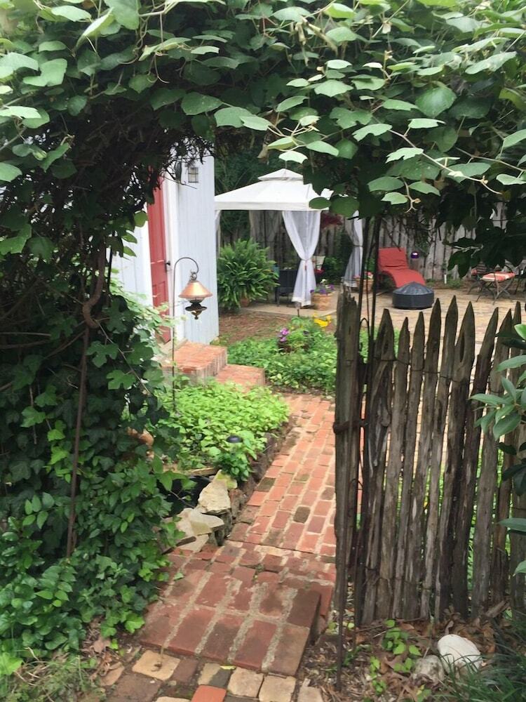 Bed & Breakfast Fig Tree Manor