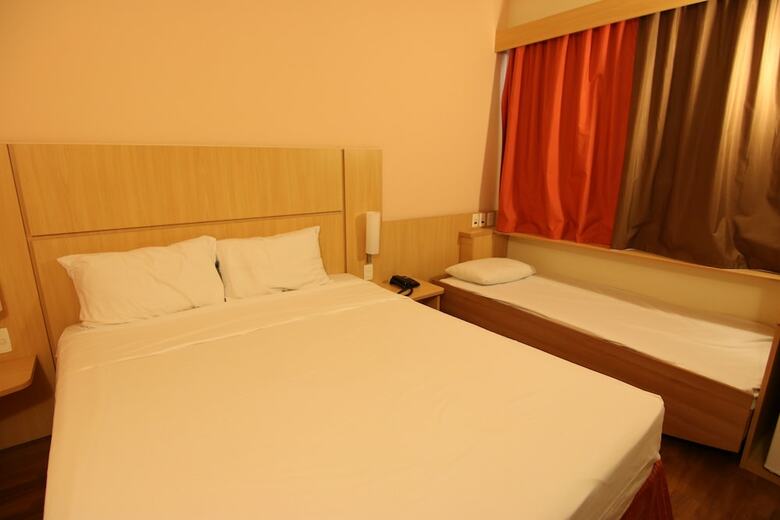 Hotel Samba Itabora�