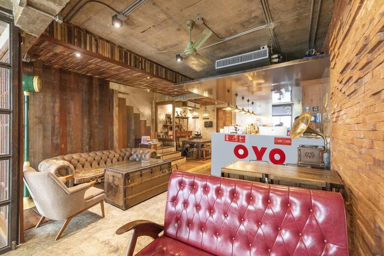 Hostal Oyo 704 Siam Plug In Hostel