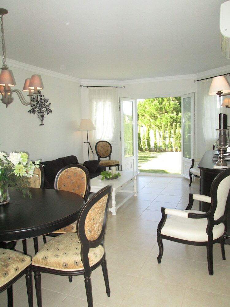 Apartamentos Y Villas Oliva Nova Resort