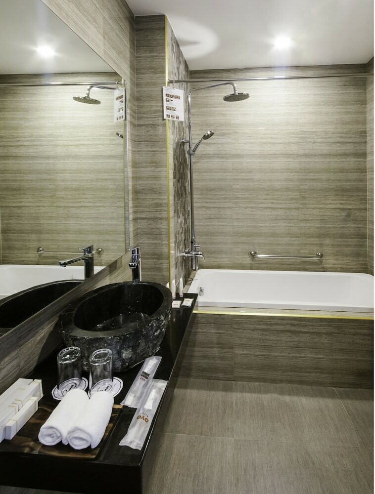 Capitol O 261 Rumah Highlands Hotel