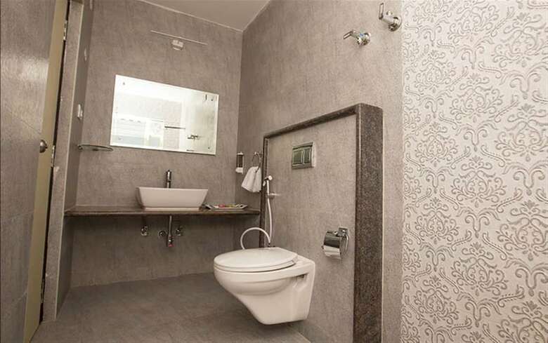 Hotel Vee Suites Bangalore