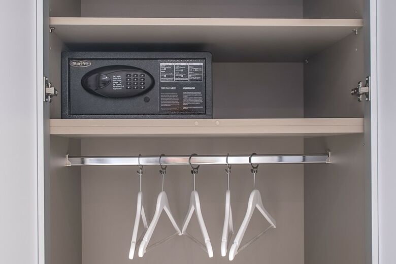 Aparthotel Acropolis Stay