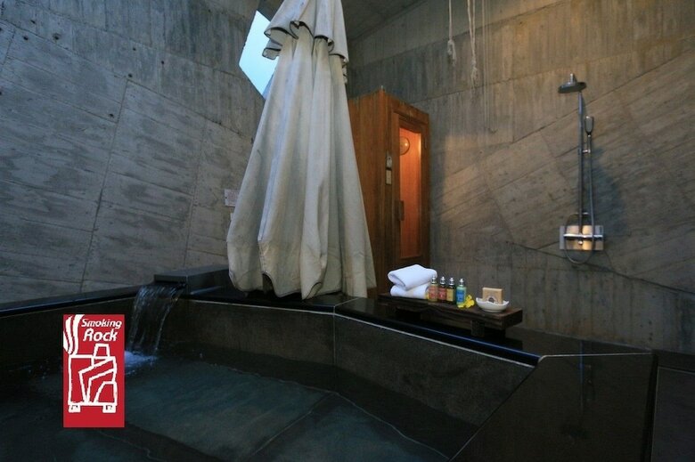 Hotel Smoking Rock Resort