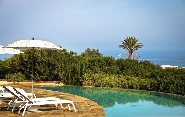 Hotel Zubebi Resort