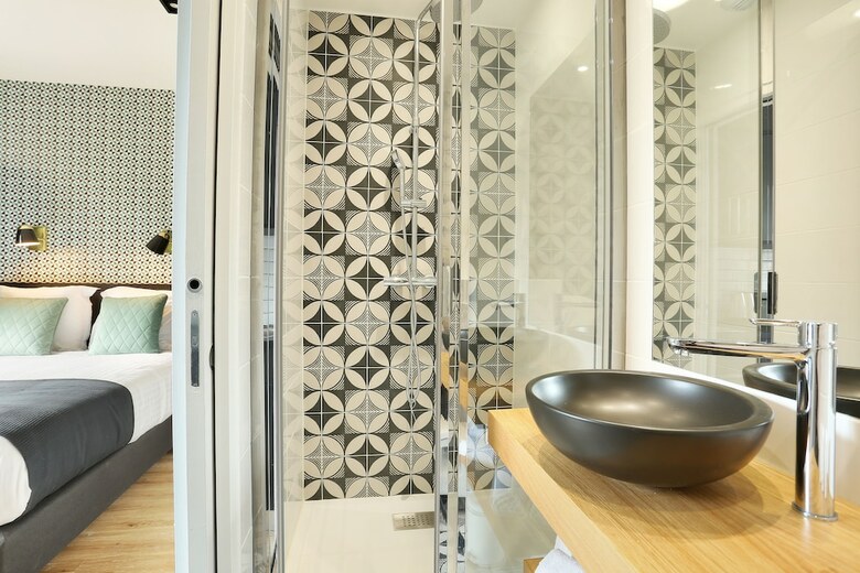 Short Stay Group Eiffel Village Serviced Apartments
