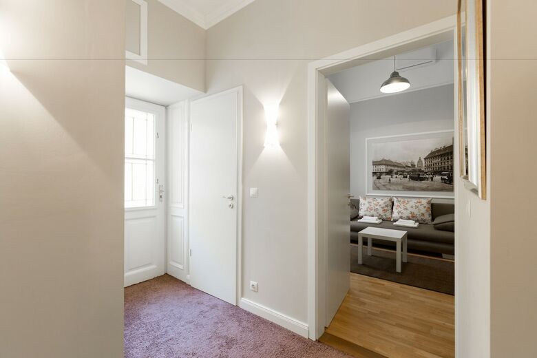 Lisianthus Apartments