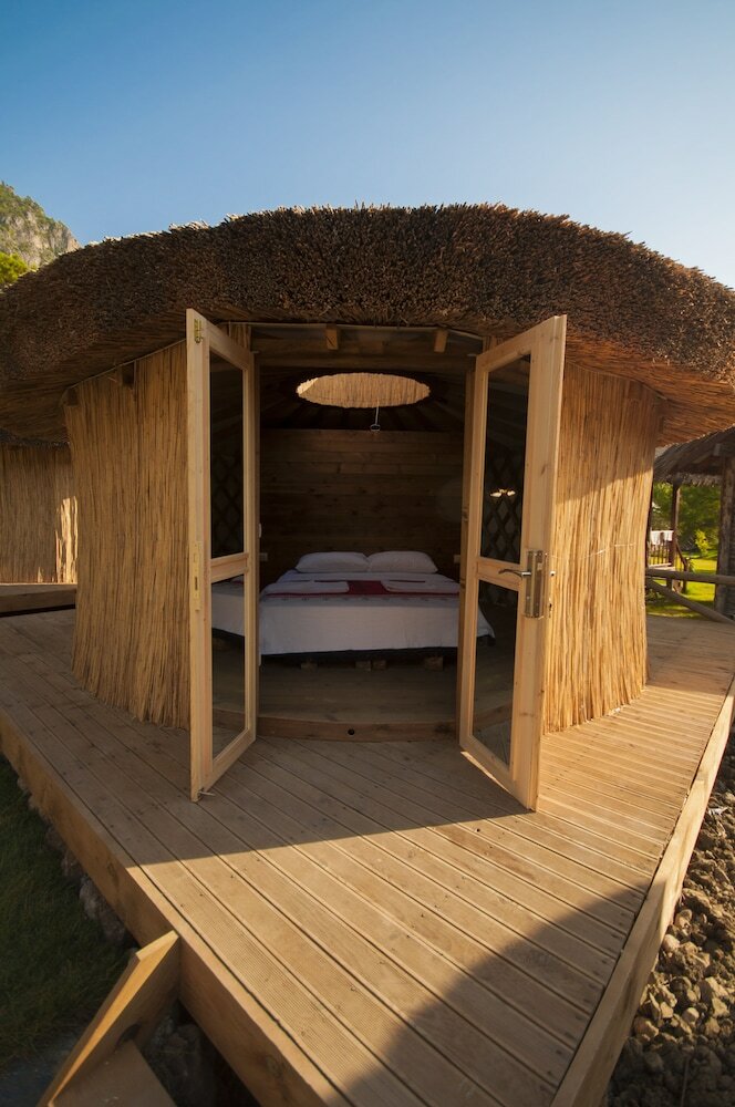 Hotel Chakra Beach Kabak
