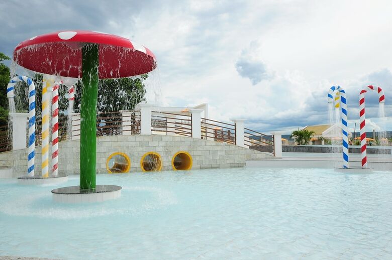 Abd Turismo Hoteis E Parques- Lacqua Diroma