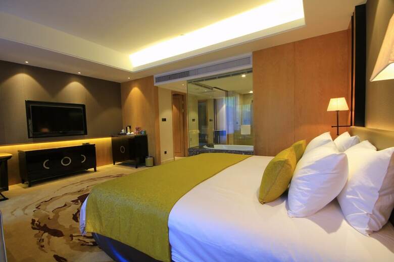 Qiandao Lake Pearl Peninsula Hotel