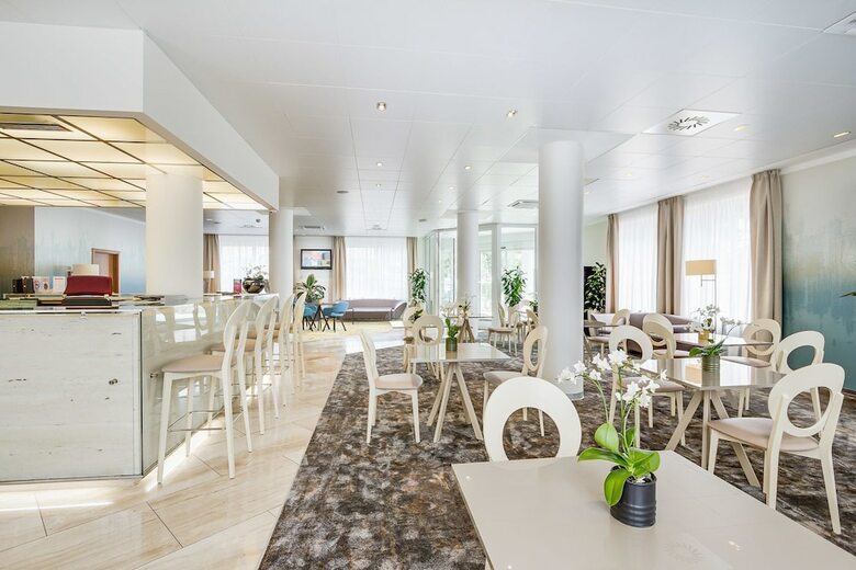 Hotel Silenzio