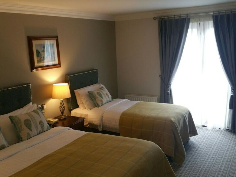 Killarney Heights Hotel