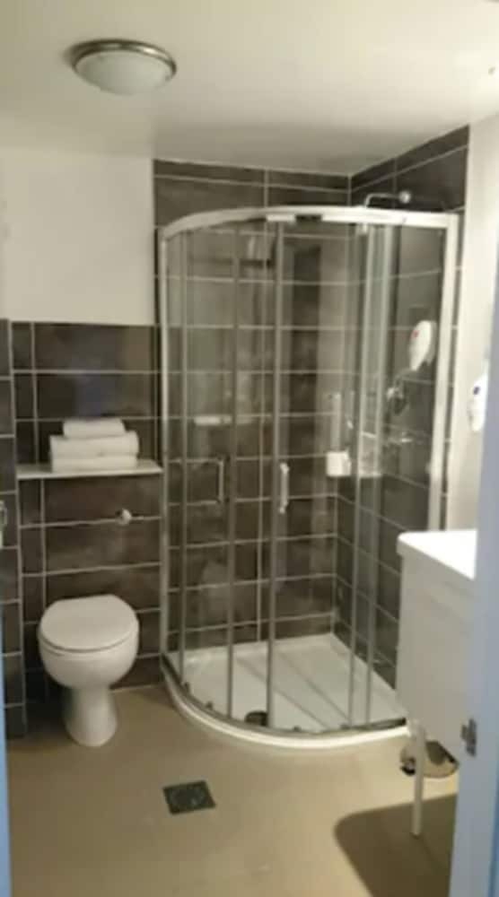 Killarney Heights Hotel