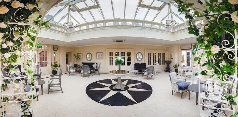 Killarney Heights Hotel